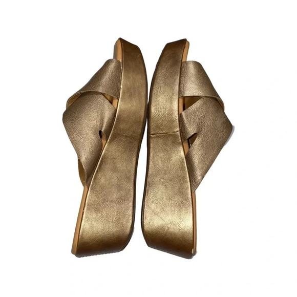 Korks by Kork-Ease Metallic Gold Platform Wedge Size 10 - Picture 6 of 7